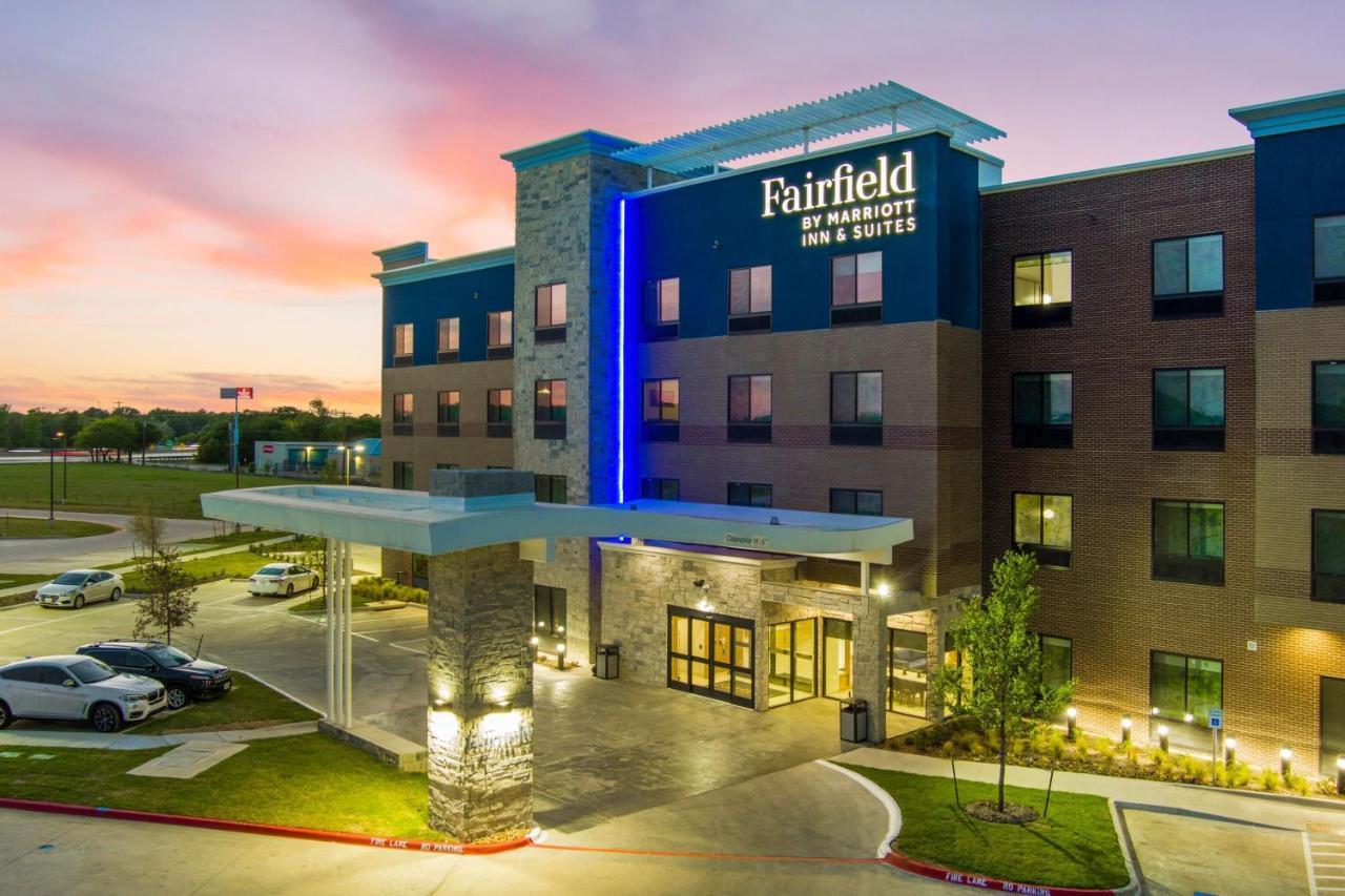 Fairfield Inn & Suites By Marriott Corinth South Denton Area 외부 사진