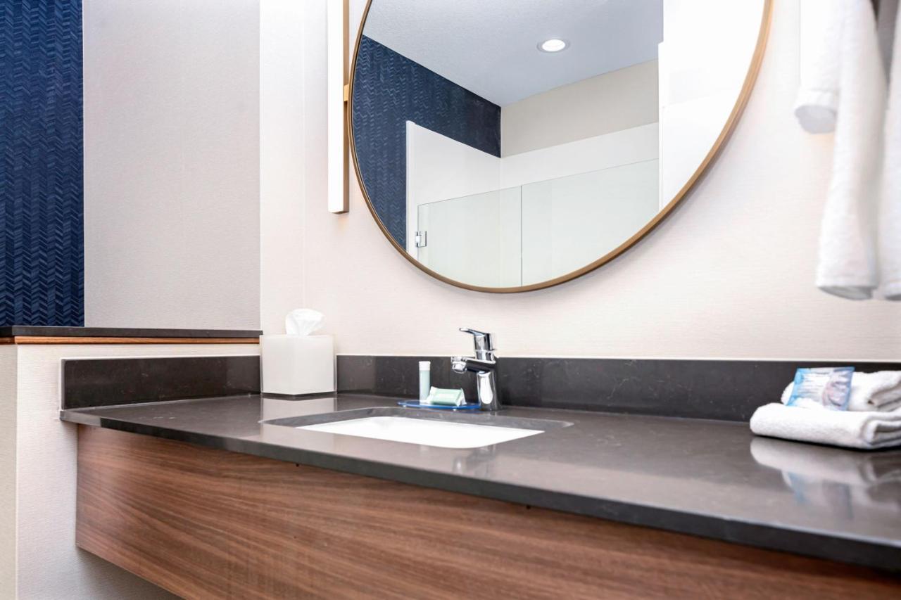 Fairfield Inn & Suites By Marriott Corinth South Denton Area 외부 사진