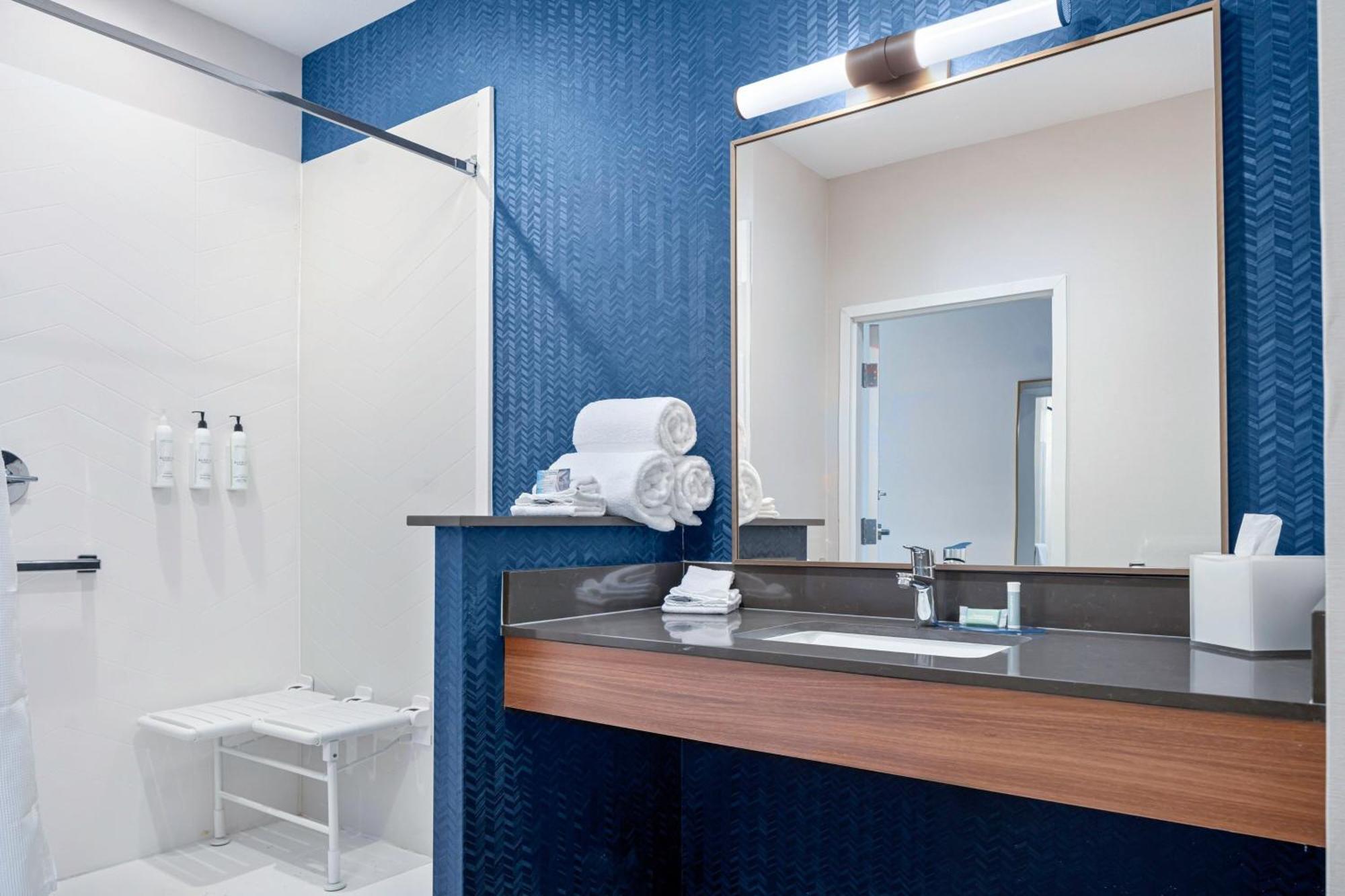Fairfield Inn & Suites By Marriott Corinth South Denton Area 외부 사진