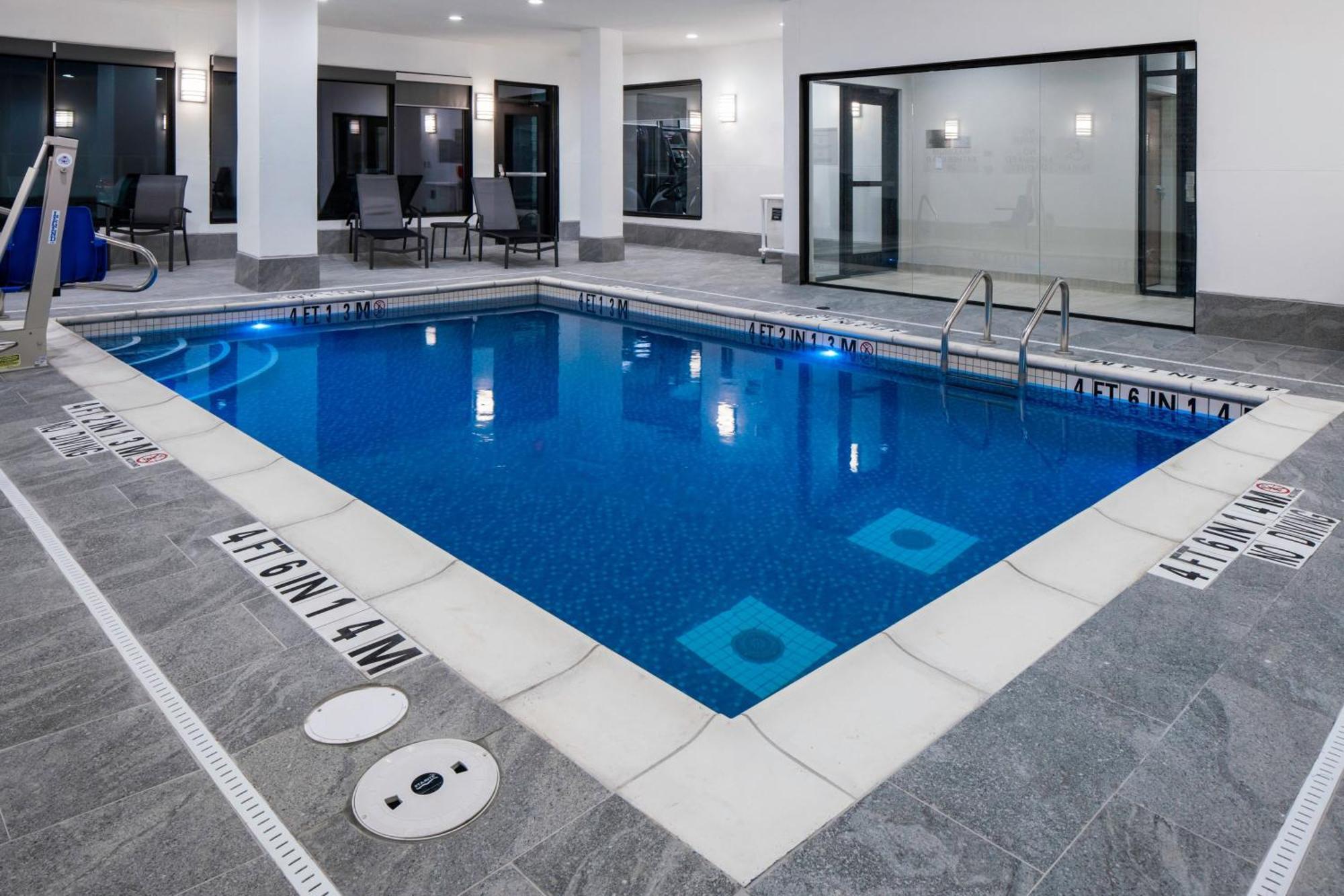 Fairfield Inn & Suites By Marriott Corinth South Denton Area 외부 사진